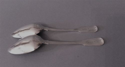 PAIR OF ANTIQUE EXETER SILVER TABLESERVING SPOONS 1831 - ADDITIONAL PHOTO 3