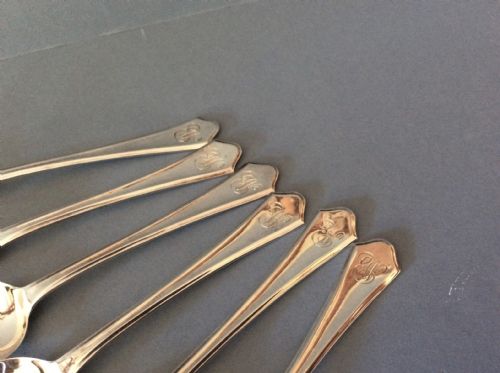 SET OF ANTIQUE SOLID SILVER TEASPOONS - ADDITIONAL PHOTO 1