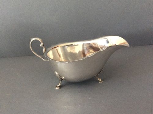 antique solid silver sauce boat or cream jug - CATEGORY: ANTIQUE SILVER - DATED 1930