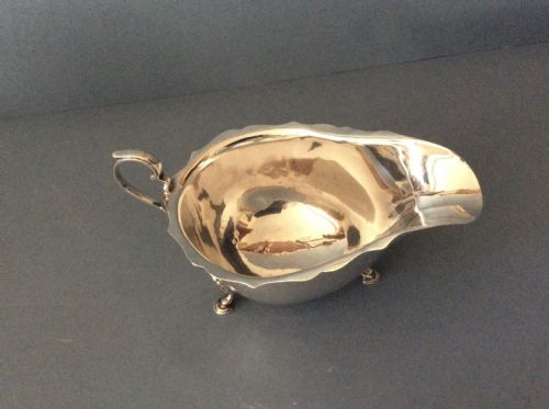 ANTIQUE SOLID SILVER SAUCE BOAT OR CREAM JUG - ADDITIONAL PHOTO 2
