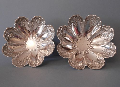 pair of antique victorian solid silver dishes 1896 - CATEGORY: ANTIQUE SILVER - DATED 1890