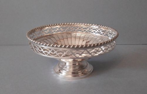 PRETTY ANTIQUE SOLID SILVER COMPORT 1936 - ADDITIONAL PHOTO 3
