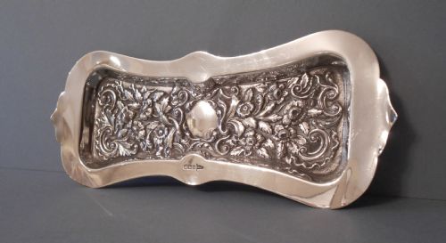 EXCELLENT HEAVY SOLID SILVER PEN TRAY 1900 - ADDITIONAL PHOTO 2