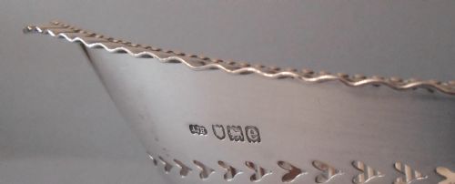 ANTIQUE VICTORIAN SOLID SILVER BREAD BASKET 1900 - ADDITIONAL PHOTO 3