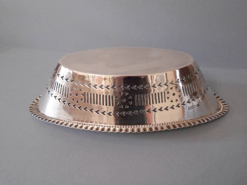 ANTIQUE VICTORIAN SOLID SILVER BREAD BASKET 1900 - ADDITIONAL PHOTO 4