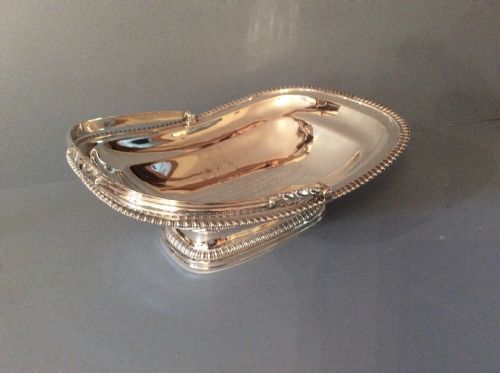 ANTIQUE SOLID SILVER GEORGIAN BREAD BASKET - ADDITIONAL PHOTO 5