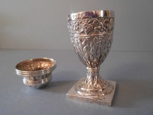 LOVELY ANTIQUE VICTORIAN SOLID SILVER POUNCE POT 1884 - ADDITIONAL PHOTO 1