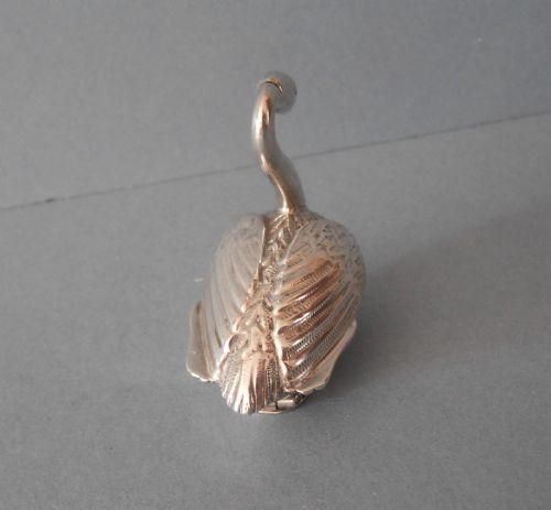 ANTIQUE VICTORIAN SOLID SILVER PEPPER 1895 - ADDITIONAL PHOTO 3