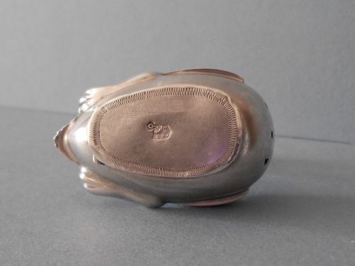 ANTIQUE VICTORIAN SOLID SILVER PEPPER 1895 - ADDITIONAL PHOTO 6