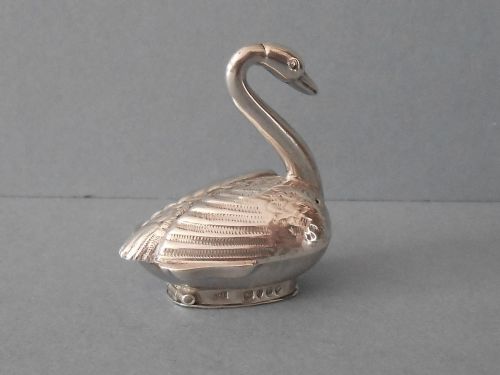 antique victorian solid silver pepper 1895 - CATEGORY: ANTIQUE SILVER - DATED VICTORIAN