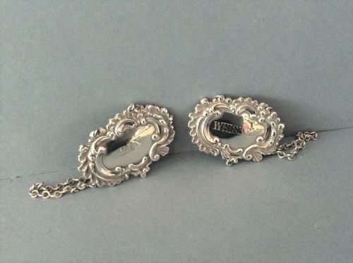 ANTIQUE SILVER PAIR OF DECANTER LABELS GIN WHISKEY - ADDITIONAL PHOTO 1
