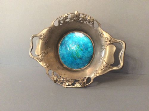 ANTIQUE LIBERTY ARCHIBALD KNOX PEWTER AND ENAMEL DISH - ADDITIONAL PHOTO 6