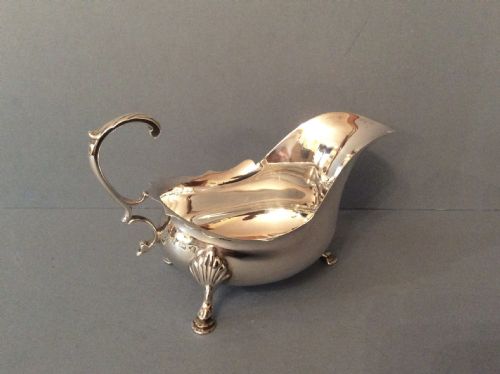 ANTIQUE EDWARDIAN SOLID SILVER JUG - ADDITIONAL PHOTO 1