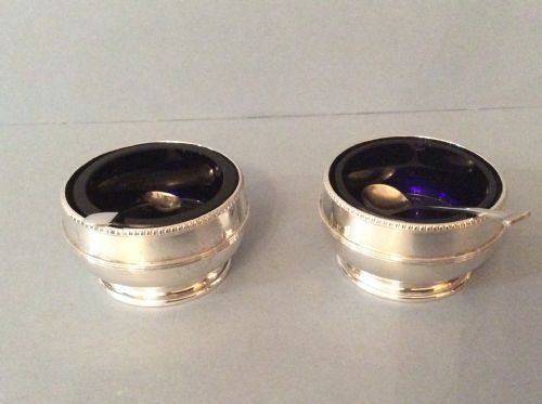 PAIR OF ANTIQUE SOLID SILVER OPEN SALTS - ADDITIONAL PHOTO 1