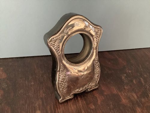 PRETTY ANTIQUE SILVER POCKET WATCH STAND - ADDITIONAL PHOTO 1