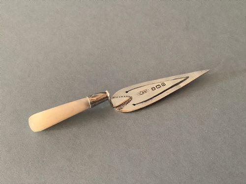 ANTIQUE SOLID SILVER TROWEL BOOK MARK 1912 - ADDITIONAL PHOTO 1