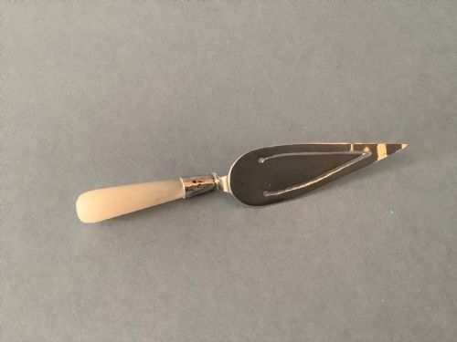 ANTIQUE SOLID SILVER TROWEL BOOK MARK 1912 - ADDITIONAL PHOTO 2