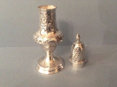 ANTIQUE GEORGIAN SOLID SILVER CASTER - ADDITIONAL PHOTO 3