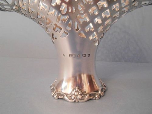 ANTIQUE EDWARDIAN SOLID SILVER BASKET 1908 - ADDITIONAL PHOTO 1