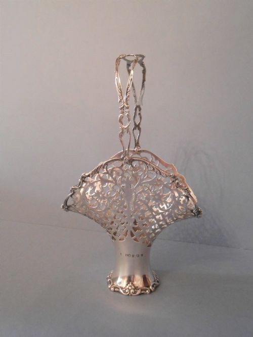 antique edwardian solid silver basket 1908 - CATEGORY: ANTIQUE SILVER - DATED EDWARDIAN