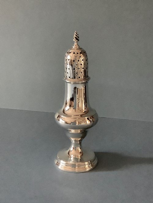 ELEGANT ANTIQUE GEORGIAN SOLID SILVER SUGAR CASTER - ADDITIONAL PHOTO 4