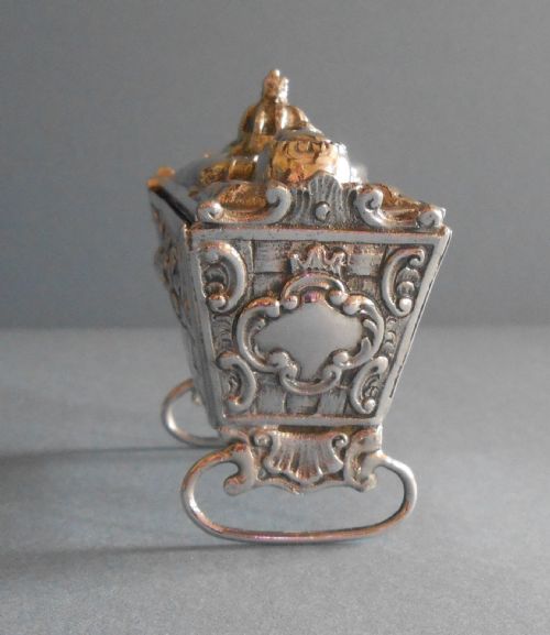 ANTIQUE EDWARDIAN SILVER NOVELTY SNUFF BOX - ADDITIONAL PHOTO 1