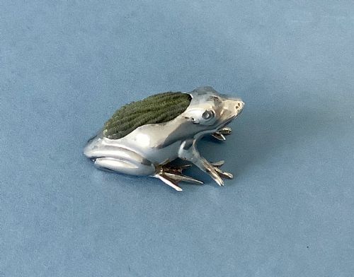 ANTIQUE SOLID SILVER FROG PIN CUSHION - ADDITIONAL PHOTO 2