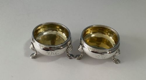 PAIR OF ANTIQUE GEORGIAN SILVER SALTS 1738 EDWARD WOOD - ADDITIONAL PHOTO 2