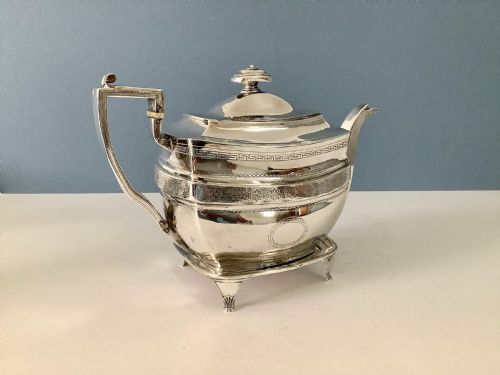 georgian solid silver teapot and stand 1807 - CATEGORY: ANTIQUE SILVER - DATED GEORGIAN