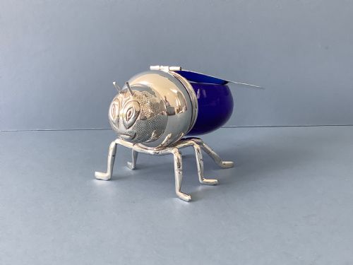 silver plated novelty bee honey pot - CATEGORY: ANTIQUE SILVER - DATED 1930