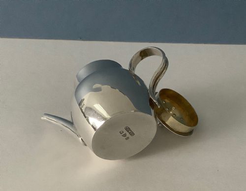 ANTIQUE VICTORIAN SILVER NOVELTY PEPPER POT - ADDITIONAL PHOTO 4