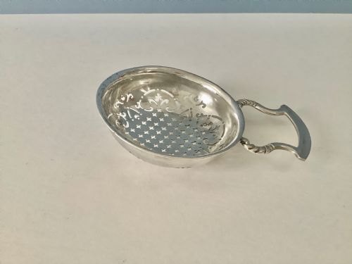 ANTIQUE GEORGE II SILVER LEMON STRAINER - ADDITIONAL PHOTO 1