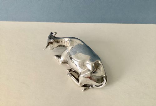 ANTIQUE SILVER SNUFF BOX RECUMBENT COW - ADDITIONAL PHOTO 1