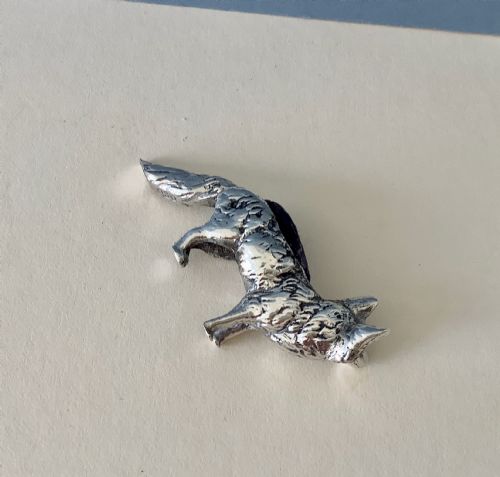 ANTIQUE EDWARDIAN SILVER PIN CUSHION FOX - ADDITIONAL PHOTO 2