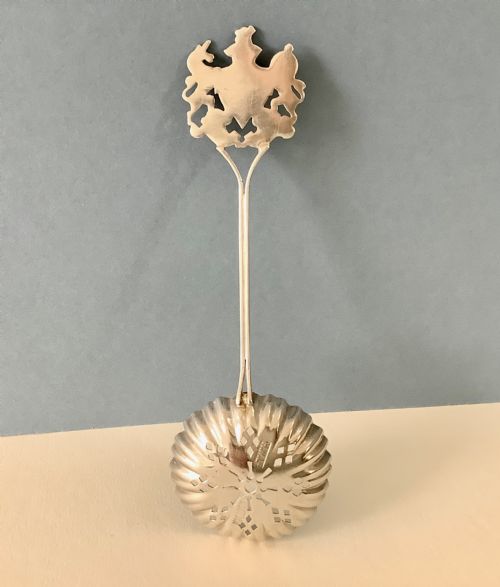 ANTIQUE VICTORIAN ROYAL MEMORABILIA SILVER SIFTER SPOON - ADDITIONAL PHOTO 1