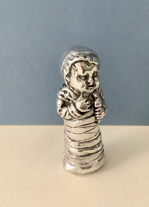 ANTIQUE SOLID SILVER NOVELTY VESTA CASE - ADDITIONAL PHOTO 1