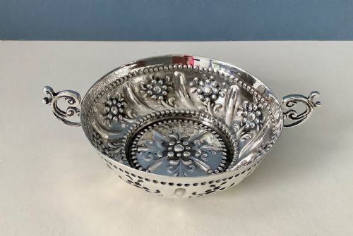 ANTIQUE VICTORIAN SILVER WINE TASTER - ADDITIONAL PHOTO 5