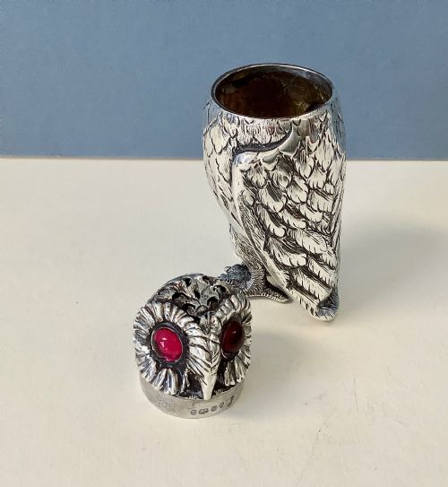 ANTIQUE VICTORIAN SILVER OWL PEPPER POT - ADDITIONAL PHOTO 8