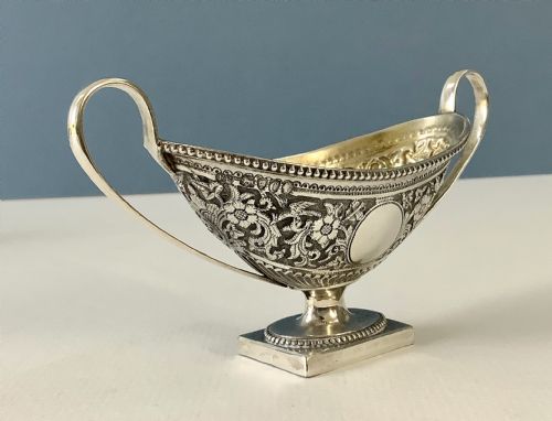 SET OF FOUR ANTIQUE SOLID SILVER PEDESTAL SALTS 1878 - ADDITIONAL PHOTO 2