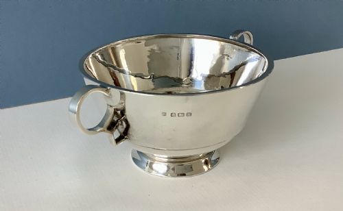 ANTIQUE SILVER ART DECO TWINHANDLED BOWL - ADDITIONAL PHOTO 2