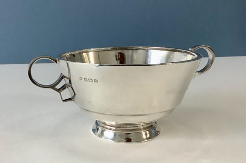 ANTIQUE SILVER ART DECO TWINHANDLED BOWL - ADDITIONAL PHOTO 3