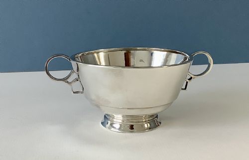 ANTIQUE SILVER ART DECO TWINHANDLED BOWL - ADDITIONAL PHOTO 1