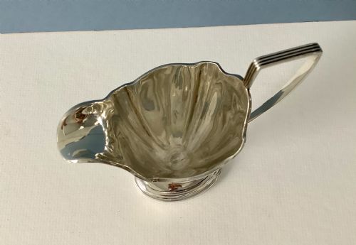 ANTIQUE EDWARDIAN SOLID SILVER JUG - ADDITIONAL PHOTO 2