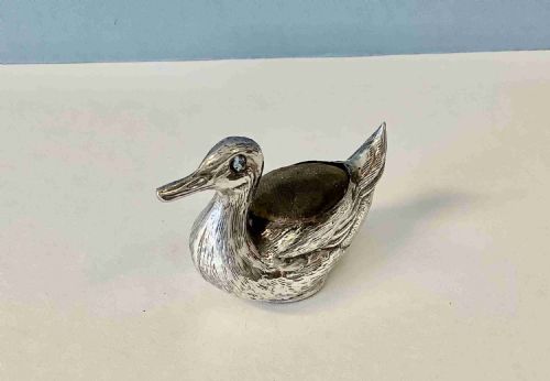 ANTIQUE EDWARDIAN SILVER PIN CUSHION DUCK - ADDITIONAL PHOTO 5