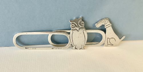 pair of solid silver novelty napkin rings - CATEGORY: ANTIQUE SILVER - DATED 1930