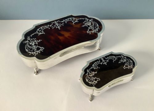 fantastic pair of antique silver jewellerytrinket boxes - CATEGORY: ANTIQUE SILVER - DATED 1910