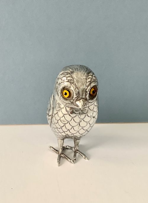 UNUSUAL ANTIQUE SOLID SILVER OWL PEPPER VICTORIAN - ADDITIONAL PHOTO 1