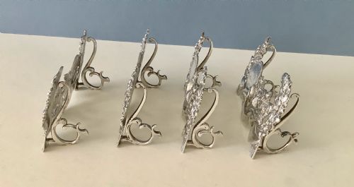 ROYAL JUBILEE SET OF 4 ANTIQUE SILVER MENU HOLDERS - ADDITIONAL PHOTO 1
