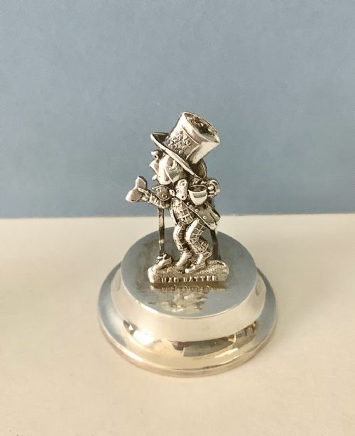 PAIR OF ANTIQUE SILVER 'ALICE IN WONDERLAND' MENU HOLDERS - ADDITIONAL PHOTO 5