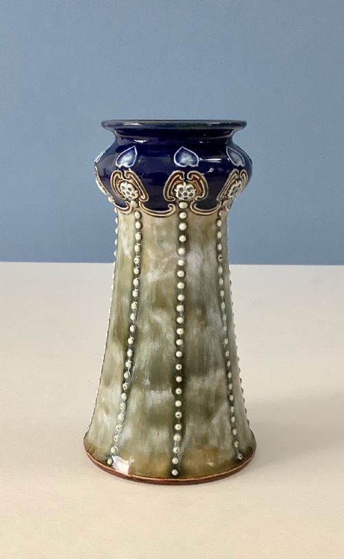 antique edwardian royal doulton art nouveau vase - CATEGORY: ANTIQUE VASES - DATED EDWARDIAN